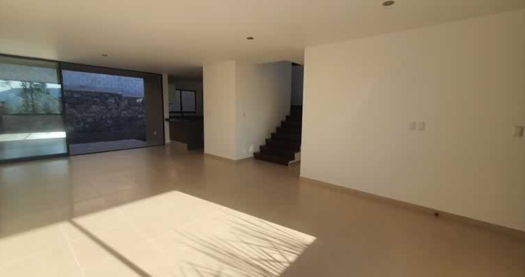 CASA EN VENTA EN ALTOZANO