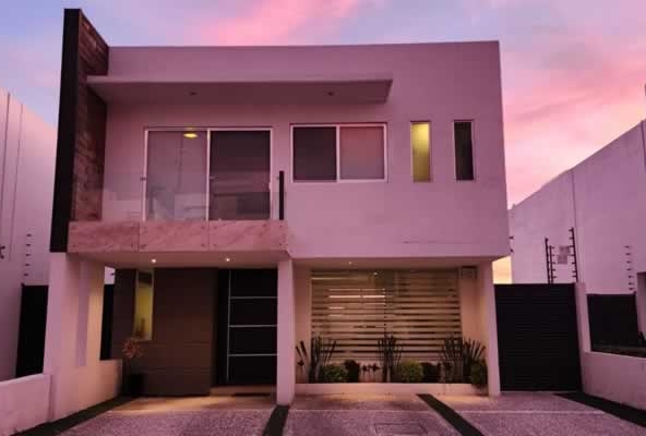 CASAS EN VENTA EN JURIQUILLA